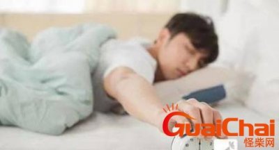 ​睡觉时抽搐是怎么回事？为什么会出现这种症状？