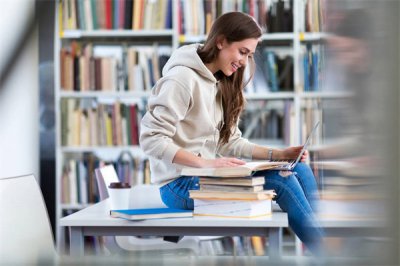 ​x战记tv版中神威的**是谁