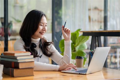 ​一定要爱你歌词女生版（一定要爱你歌词）