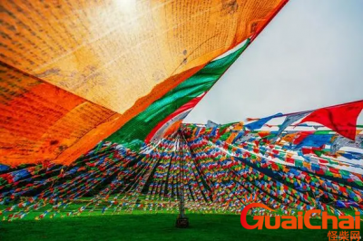 ​经幡的意思是什么？？五彩经幡是什么？