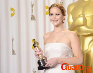 ​詹妮弗劳伦斯“糟糕透顶”人生-詹妮弗劳伦斯的简介