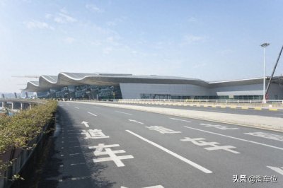 ​机场停车场收费多少钱一天，广东机场停车场收费标准汇总