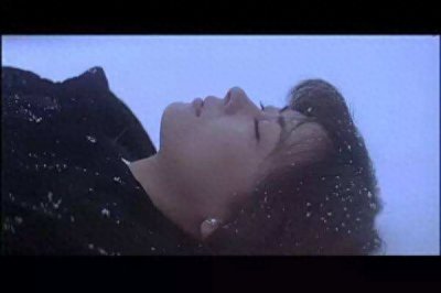 ​《情书》：极致的暗恋，掩埋在时光深处的秘密