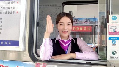 ​湘西：高速收费员：彭莉琴，一夜爆红后仍坚守岗位