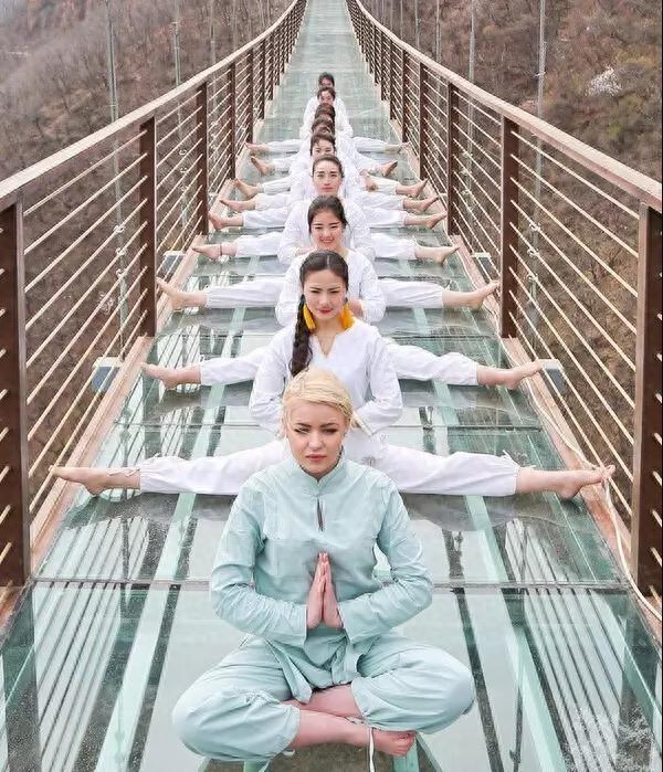 150块玻璃,离地360米,投资3000多万,中原第一悬崖玻璃廊桥亮相