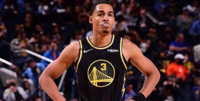 库里40分勇士险胜骑士,骑士的内线优势说明了勇士的严重问题