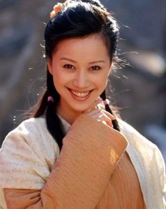 43岁倪虹洁自曝新恋情,男友身份长相曝光,不介意女方曾离婚生子