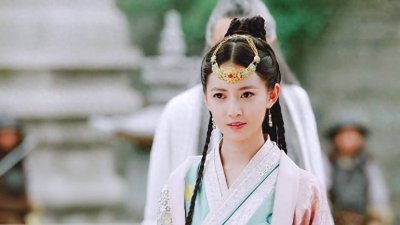 ​倚天后传：张无忌睡了周芷若，让黄衫女怀上他的娃，为赵敏报了仇