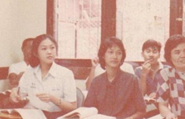 看看年轻时的英拉长什么样?不愧为政坛第一大美女