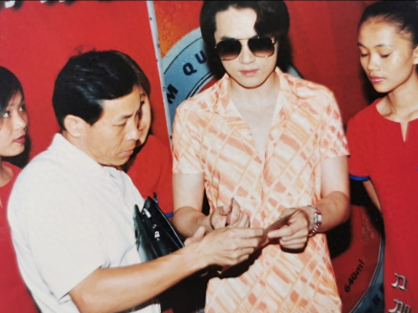 歌手黄格选个人资料简介(黄格选的经典歌曲有哪些)-