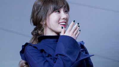 ​多次点赞前任边伯贤相关信息是真的吗(金泰妍又起争议？)