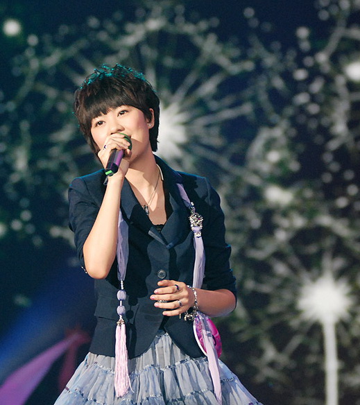 快乐女声郁可唯哪一届