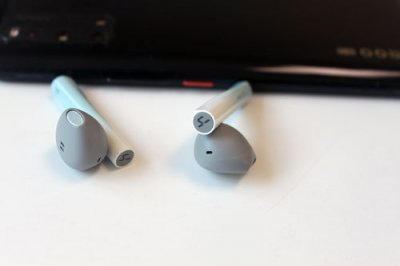 ​迪士尼蓝牙耳机怎么连接手机(disney蓝牙耳机开关在哪)