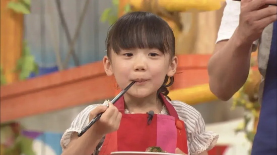 芦田爱菜：3岁成日本国民闺女,8岁挣2亿,18岁进顶尖名校学医...