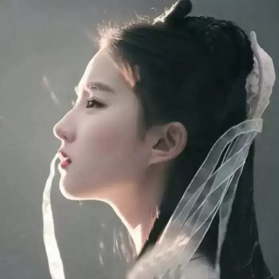 刘亦菲是变性人吗(神仙姐姐刘亦菲被人造谣是变性人)