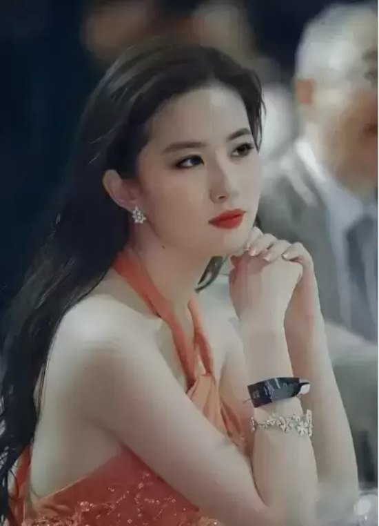 刘亦菲是变性人吗(神仙姐姐刘亦菲被人造谣是变性人)