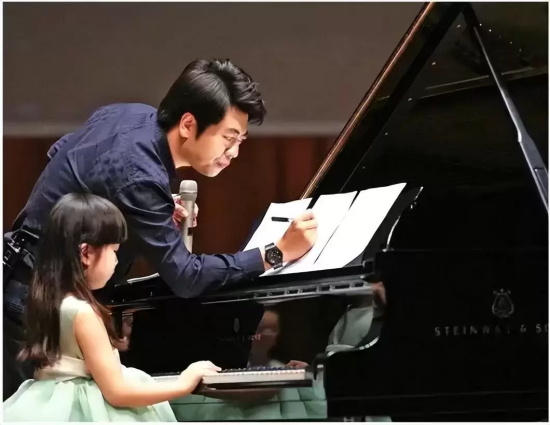 刘亦菲是变性人吗(神仙姐姐刘亦菲被人造谣是变性人)