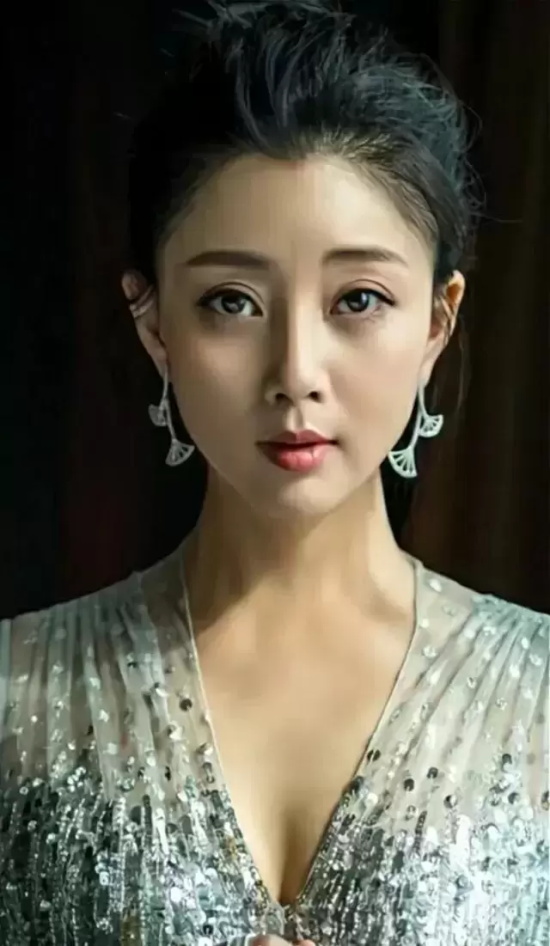 刘亦菲是变性人吗(神仙姐姐刘亦菲被人造谣是变性人)