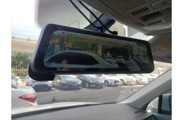 怎么评价360行车记录仪(不黑,不吹,只求事实)?-