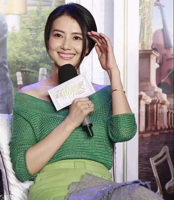 爱心编发怎么扎好看 学会这个立马气质上身