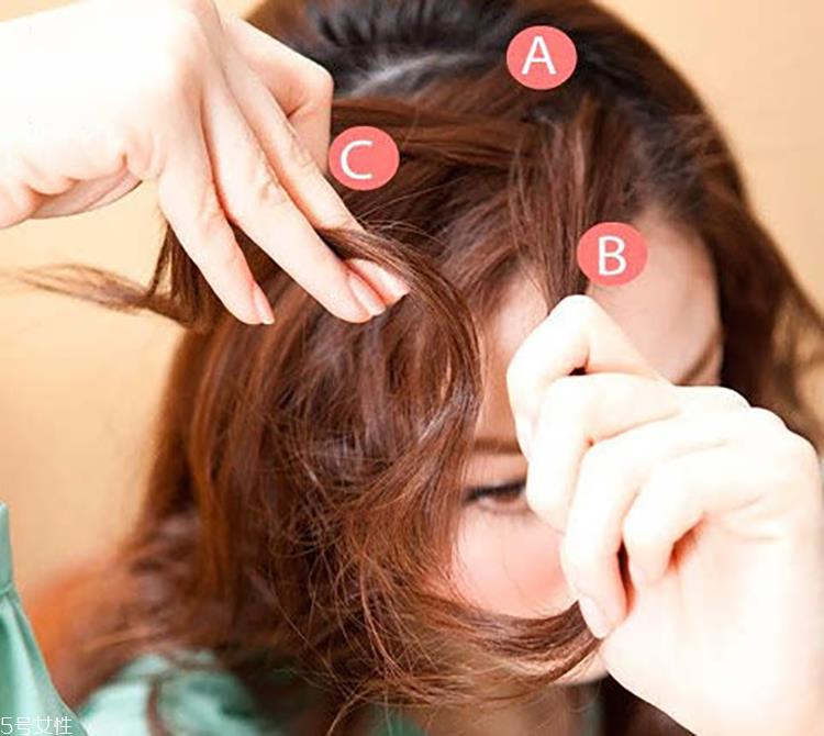 爱心编发怎么扎好看 学会这个立马气质上身