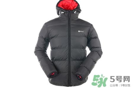 冬天穿羽绒服好还是棉服好？羽绒服和棉服哪个好？