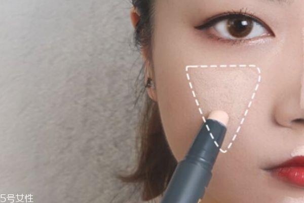 修容棒怎么用图解 修容的正确使用方法 修容棒怎么用图解 修容的正确使用方法