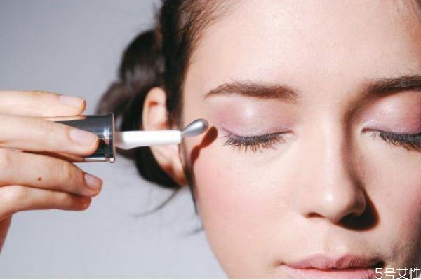 哪些护肤品不能够混搭 护肤品可以混搭用吗 哪些护肤品不能够混搭 护肤品可以混搭用吗