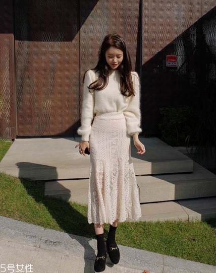 蕾丝长裙配什么鞋子？为你加足时髦指数