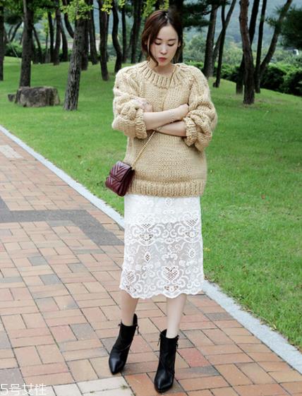 蕾丝长裙配什么鞋子？为你加足时髦指数