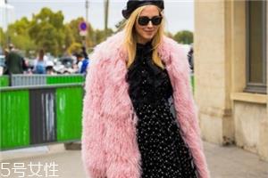 皮草里面搭配什么好看？选对内搭是关键