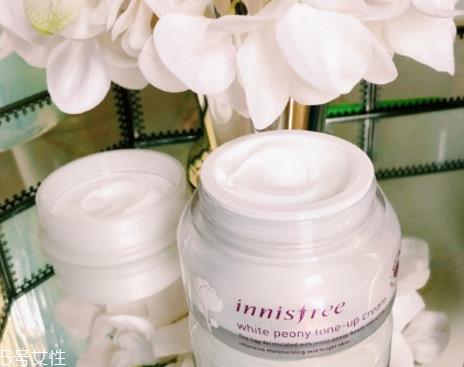 天天涂素颜霜的好处和坏处 素颜霜的选择很重要