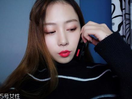 ysl圣罗兰黑管唇釉哪个颜色好看?持久度加分 ysl圣罗兰黑管唇釉哪个颜色好看?持久度加分