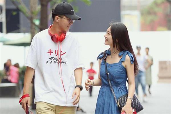 内向的男生约会怎么聊天 内向的男生约会应该怎么做 内向的男生约会怎么聊天 内向的男生约会应该怎么做