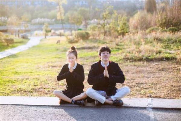 已婚女人对男人有好感的表现 已婚女人暗恋男人的表现 已婚女人对男人有好感的表现 已婚女人暗恋男人的表现