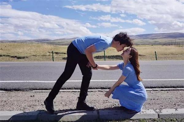 已婚女人对男人有好感的表现 已婚女人暗恋男人的表现 已婚女人对男人有好感的表现 已婚女人暗恋男人的表现