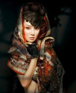 ​萨顶顶个人资料