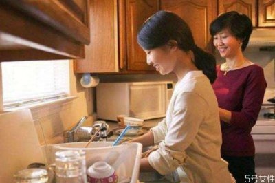 ​怎么讨好未来婆婆 讨好未来婆婆的方法