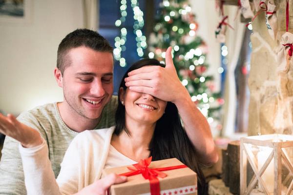 天蝎座女生生气的表现 天蝎座女生的爱情性格特点 天蝎座女生生气的表现 天蝎座女生的爱情性格特点