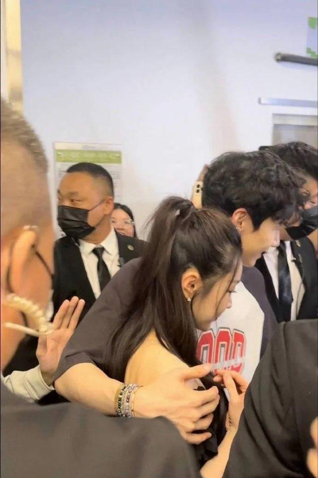 娱乐白敬亭宋轶算官宣啦 3