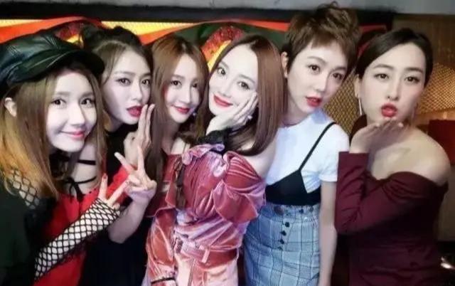 娱乐众明星评价秦岚 秦岚新节目大方承认整容 5