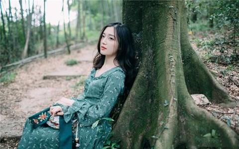 男生与女友发生争执时动手掐脖子的心理分析