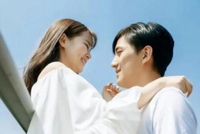 ​女生什么行为表示喜欢你？说明女生想给你机会