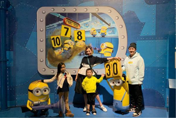 陈浩民4个孩子长大了!大女儿肤色变白颜值开挂,三女儿最可爱