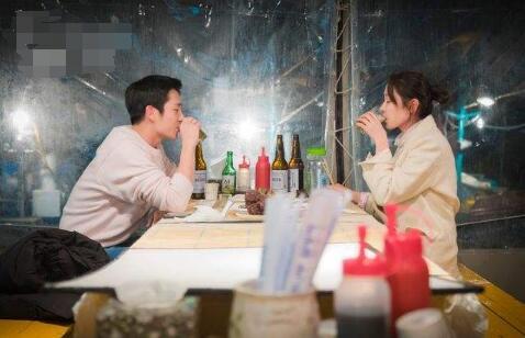 选择消费水平中等偏上的餐厅