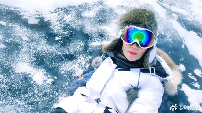 她30岁开始健身,50岁身材秒杀林志玲,这才是真正的不老女神