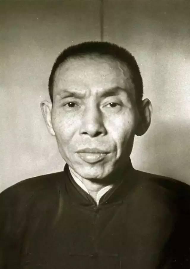 杜月笙模子:从浦东乡下小瘪三,到民国黑帮老大!当年流氓真君子