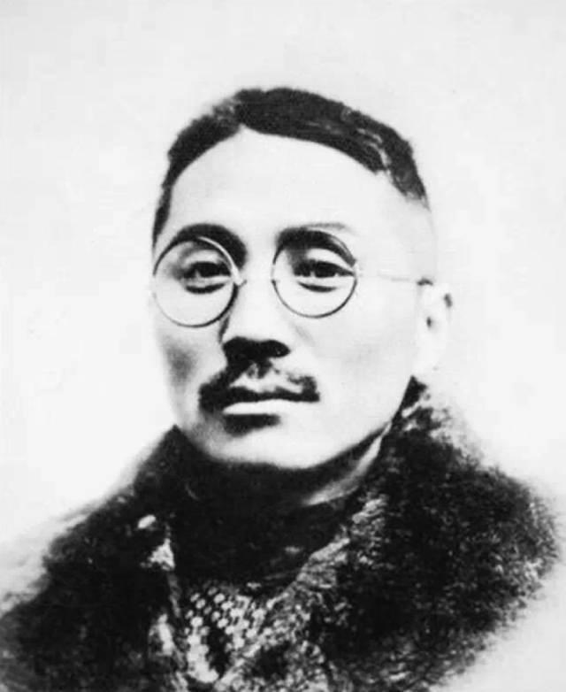 杜月笙模子:从浦东乡下小瘪三,到民国黑帮老大!当年流氓真君子