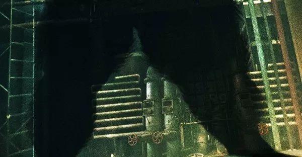 李易峰主演电影《动物世界》,4款海报里隐藏的14个看点