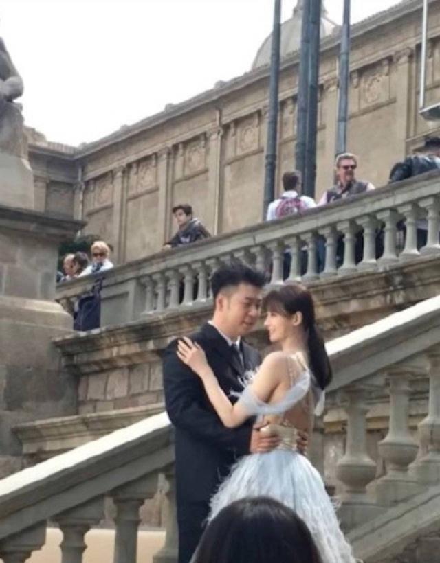 沈梦辰的海外婚纱照曝光!一向肉肉的杜海涛,竟然瘦出了新高度